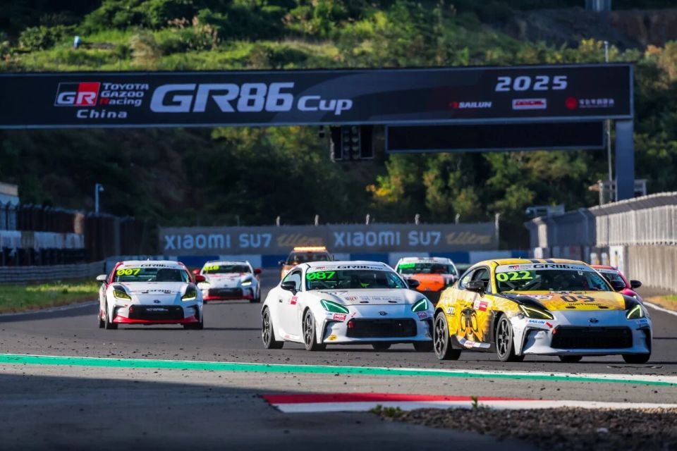 后在成都和, 本田思域, bt